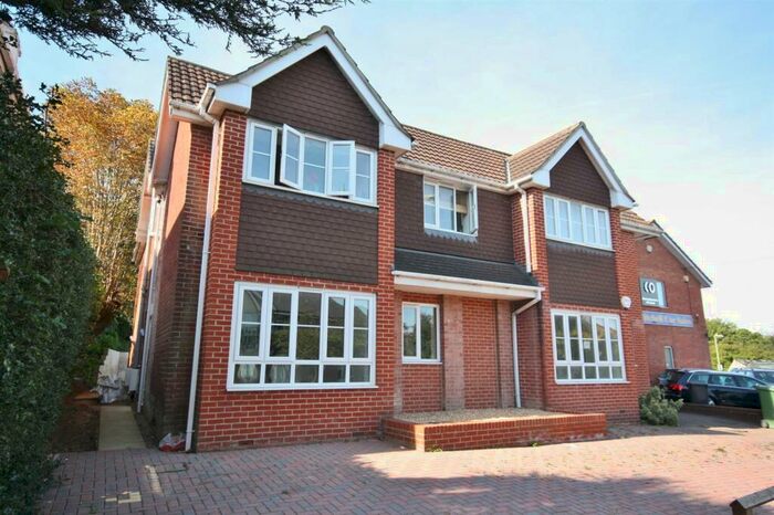 1 Bedroom Apartment To Rent In Botley Road, Park Gate, SO31