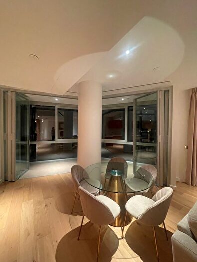 3 Bedroom Flat To Rent In Pico House, Battersea, London, SW11
