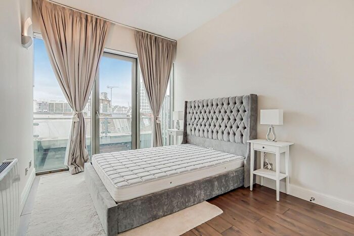 2 Bedroom Flat To Rent In City Road, Old Street, London, EC1V