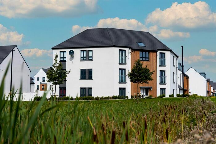 2 Bedroom Flat To Rent In Cusworth Garth, Leeds, LS15