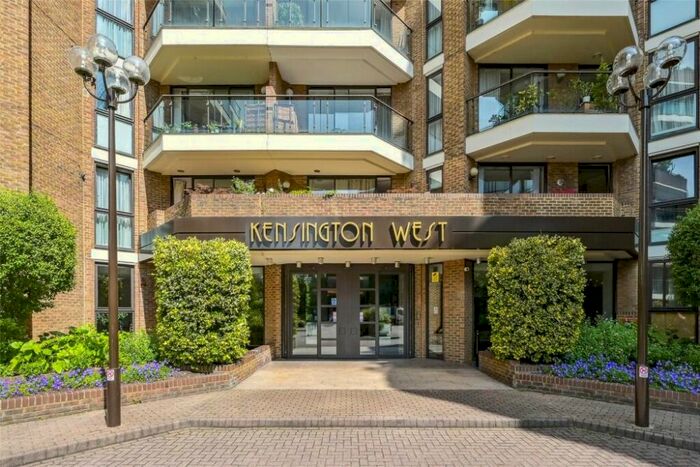 2 Bedroom Flat To Rent In Blythe Road, London, W14