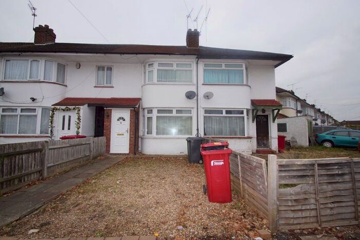 2 Bedroom Property To Rent In Bower Way, Cippenham, Slough, SL1