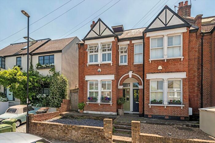 5 Bedroom End Of Terrace House For Sale In Codrington Hill, Forest Hill, SE23