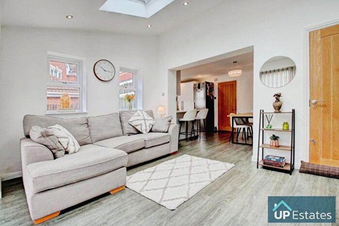 4 Bedroom Detached House For Sale In Chelney Walk, Morrisons Estate, Binley, Coventry, CV3