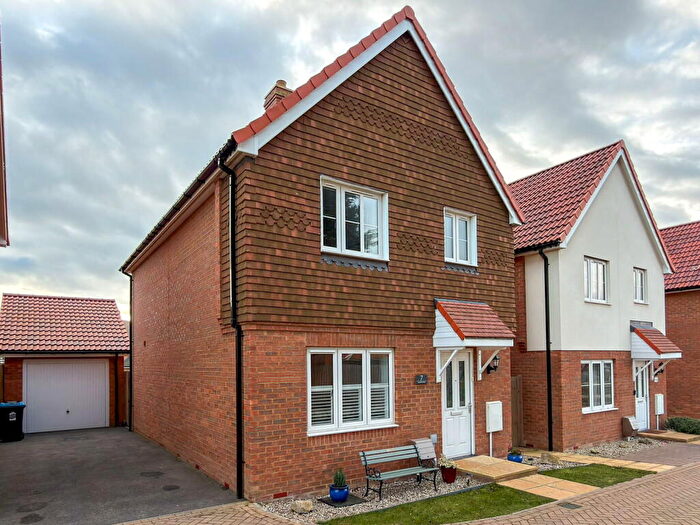 3 Bedroom Detached House For Sale In Sandwich, Kent, CT13