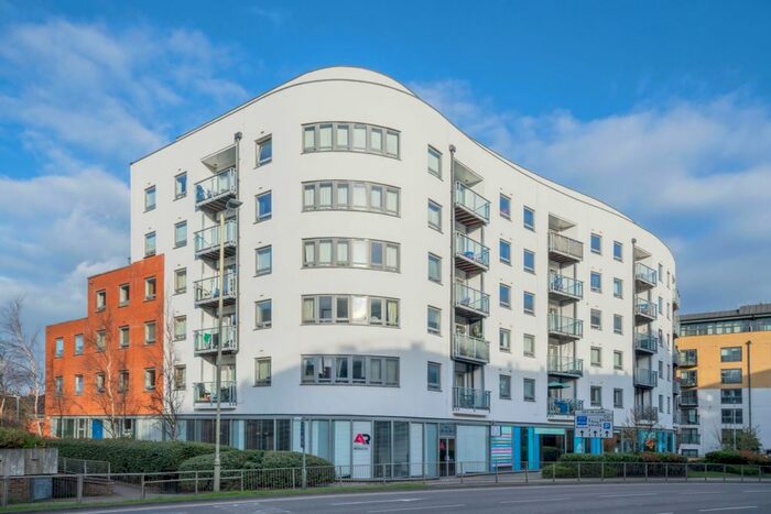 2 Bedroom Flat To Rent In Loates Lane, Watford, WD17