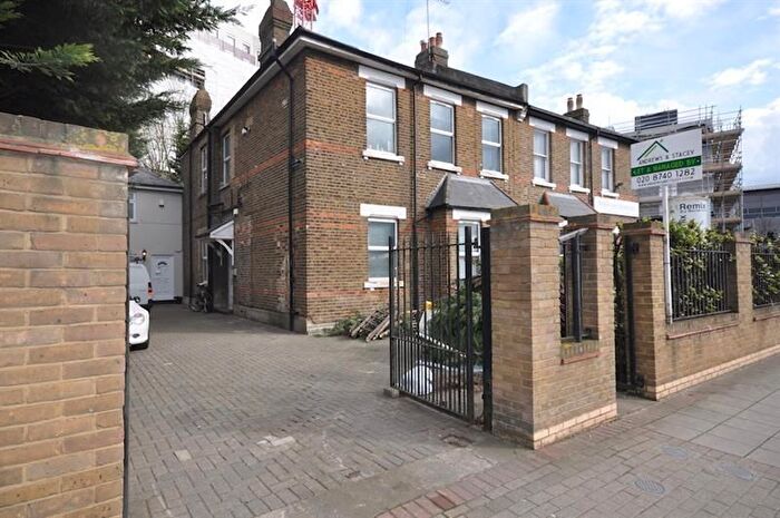 2 Bedroom Property To Rent In Brett Villas, Park Royal Road, London, W3