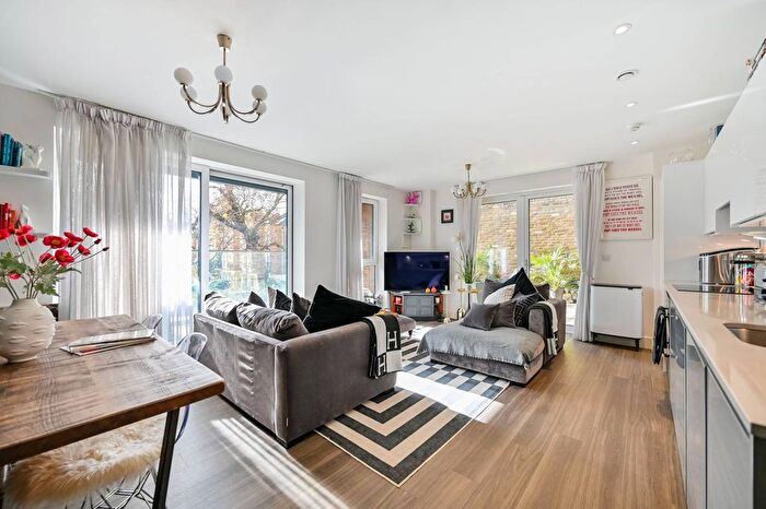 2 Bedroom Flat For Sale In Lion Wharf, Old Isleworth, Isleworth, TW7