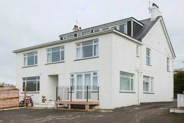 2 Bedroom Flat To Rent In Brentwood Court, Padstow, PL28
