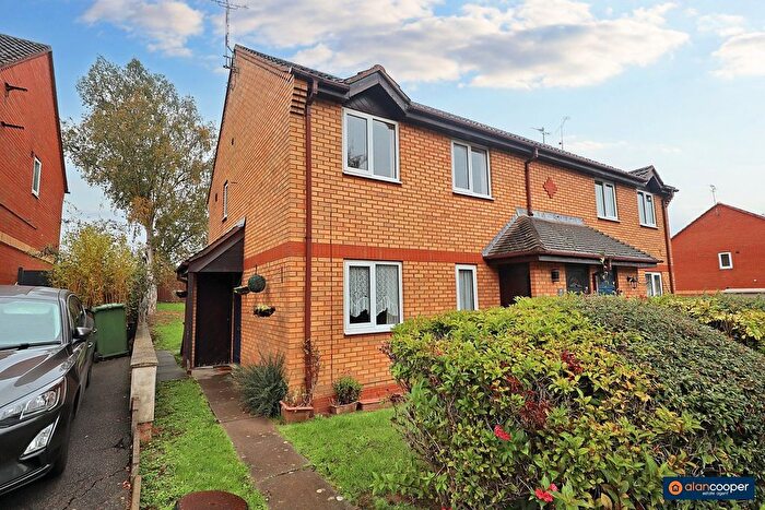 1 Bedroom Semi-detached House For Sale In Thorncliffe Way, Nuneaton, CV10
