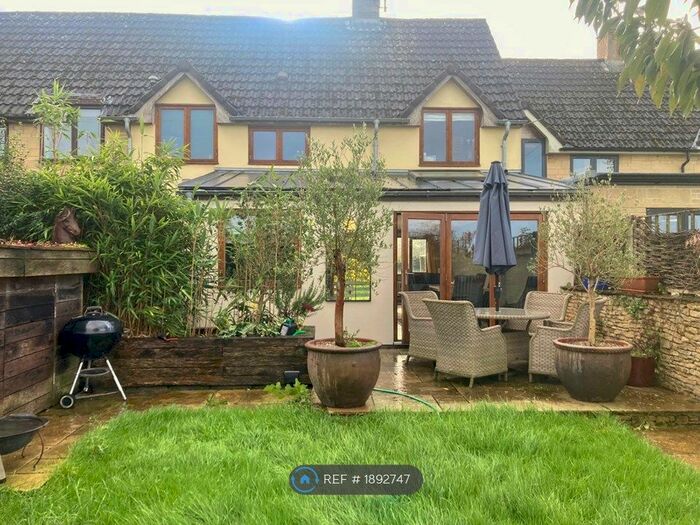 3 Bedroom Terraced House To Rent In South View, Chipping Sodbury, BS37