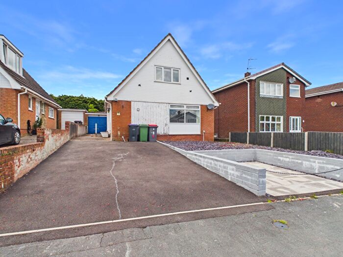 2 Bedroom Detached House For Sale In Beckbury Drive, Stirchley, Telford, Shropshire., TF3