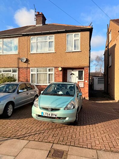 3 Bedroom Semi Detached House For Sale In Northolt, UB5