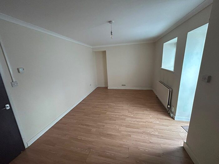 1 Bedroom Flat To Rent In Hanover Street, Swansea, SA1