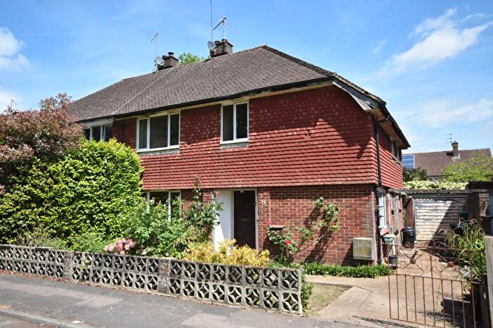4 Bedroom Semi Detached House For Sale In Riverside, Horley, Surrey, RH6