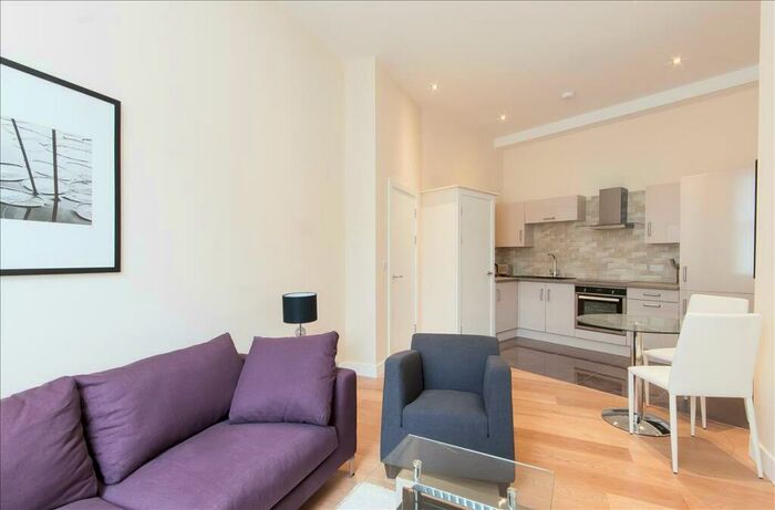 1 Bedroom Flat To Rent In Grace Lodge, Clarence Road, Hackney, London, E5
