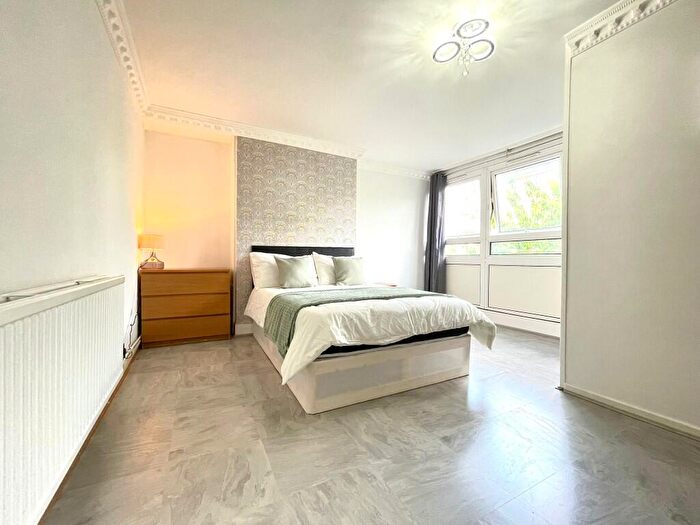5 Bedroom Flat To Rent In Broomfield Street, London, E14