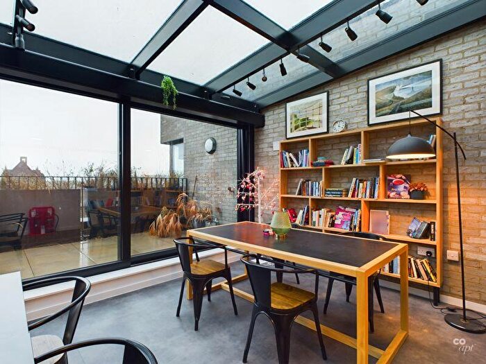 Studio To Rent In Ravilious House- Deluxe Studio, BN2