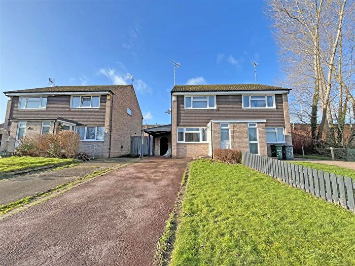 2 Bedroom Semi-Detached House To Rent In Wheatley Drive, Carlton, Nottingham, NG4