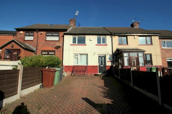 3 Bedroom Terraced House To Rent In Roker Lane, Pudsey, Leeds, LS28
