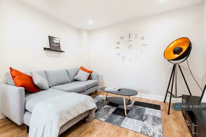 2 Bedroom Flat To Rent In Dale Street, Liverpool, L2