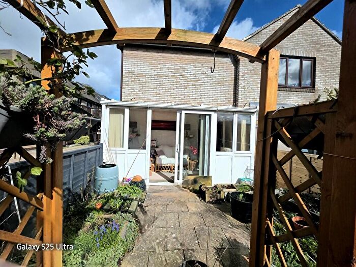 1 Bedroom Apartment For Sale In Church Road, Cainscross, GL5