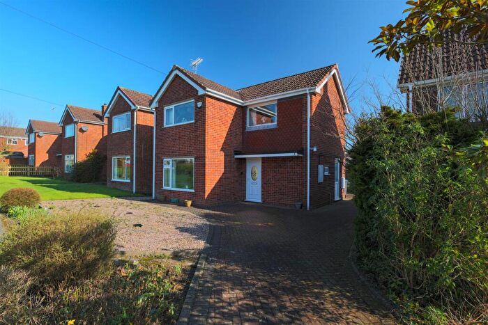 3 Bedroom Detached House For Sale In Coalport Close, Cheadle, ST10