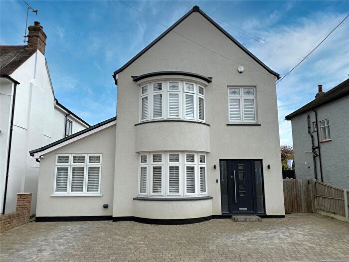 4 Bedroom Detached House For Sale In Scratton Road, Stanford-le-Hope, Essex, SS17