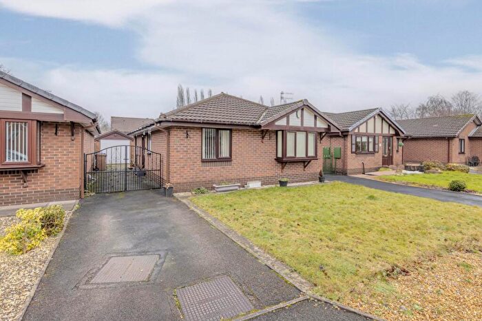 3 Bedroom Detached Bungalow For Sale In Hallahan Grove, Stoke On Trent, ST4