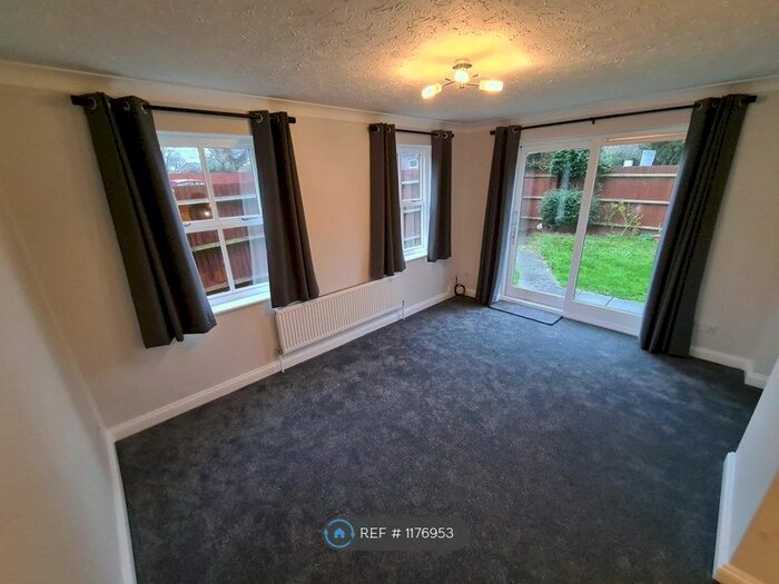 1 Bedroom Flat To Rent In Midwinter Avenue, Milton, Abingdon OX14