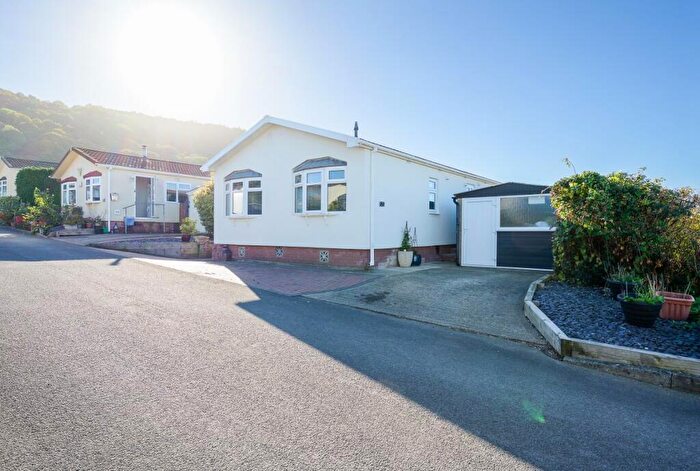 2 Bedroom Park Home For Sale In Vine Tree Park, Tudorville, Ross-on-Wye, HR9