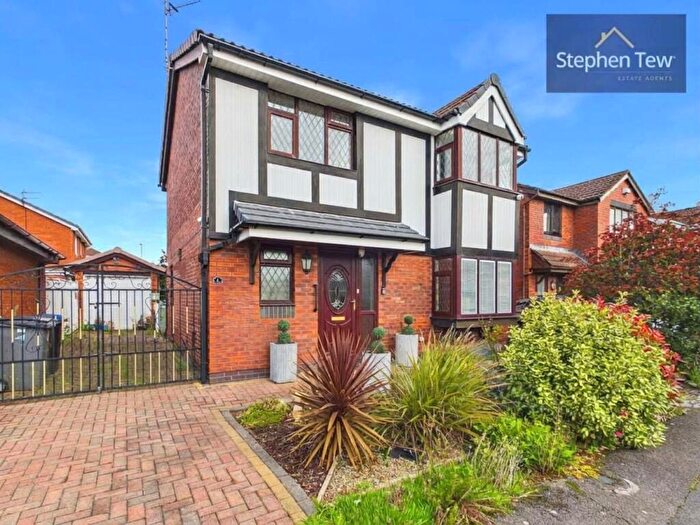 3 Bedroom Detached House For Sale In Lowfield Road, Blackpool, FY4