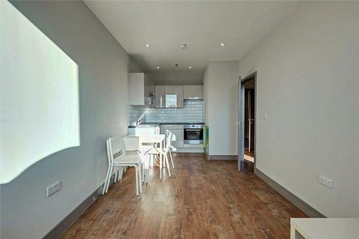 Apartment To Rent In Brenchley House, - Week Street, Maidstone, Kent, ME14