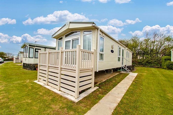 2 Bedroom Park Home For Sale In Trefach Holiday Park, Mynachlogddu, Clynderwen, SA66