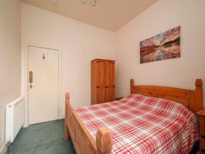 1 Bedroom Flat To Rent In Caledonian Crescent, Dalry, Edinburgh, EH11