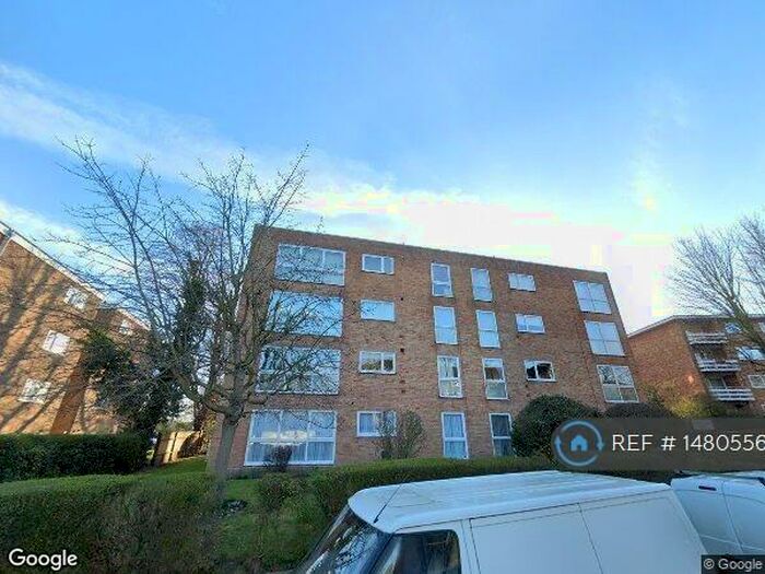 2 Bedroom Flat To Rent In Lesley Court, Wallington, SM6