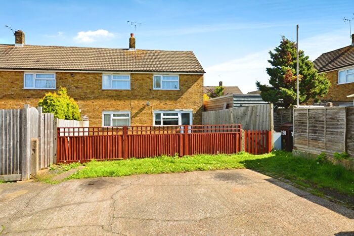3 Bedroom End Terrace House For Sale In Beaver Lane, Ashford, Kent, TN23