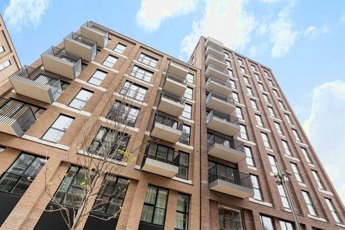 2 Bedroom Flat To Rent In Carraway Street, Reading, RG1