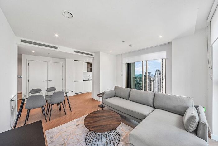 2 Bedroom Flat To Rent In One Thames Quay, Marsh Wall, E14