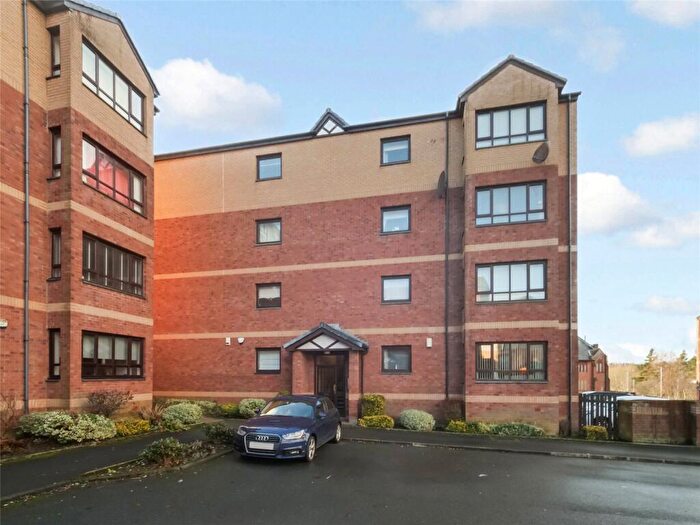 2 Bedroom Flat For Sale In Kemp Court, Hamilton, South Lanarkshire, ML3