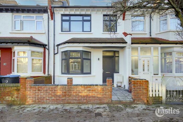 3 Bedroom Terraced House To Rent In Princes Avenue, Palmers Green, N13