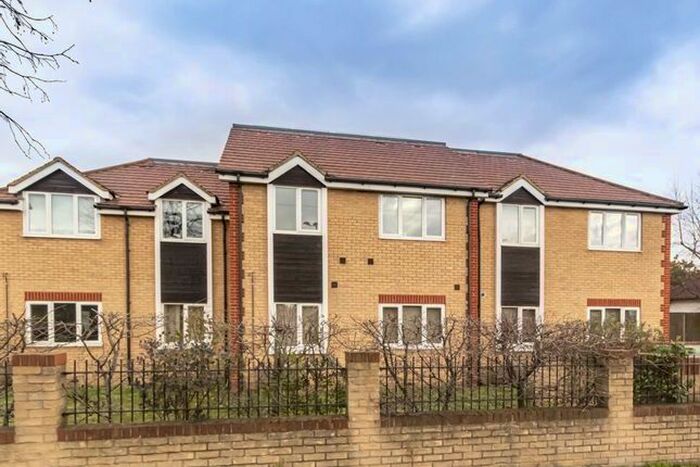 1 Bedroom Flat To Rent In Staines Road West, Ashford, TW15
