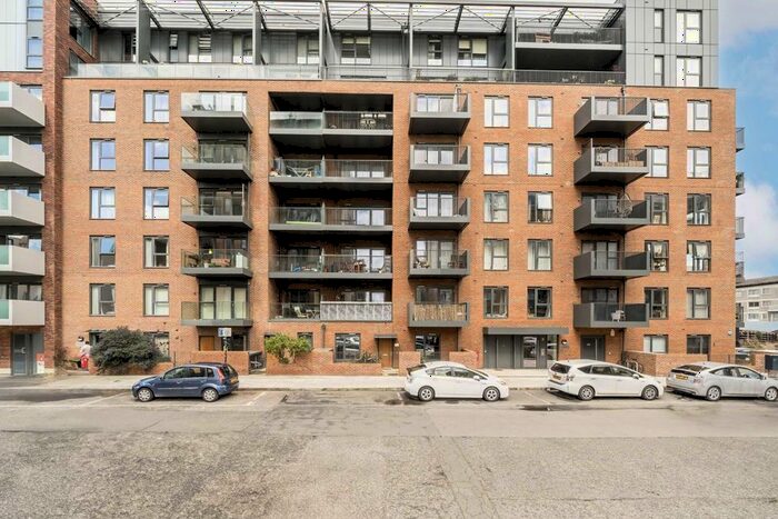 2 Bedroom Flat To Rent In Singapore Road, London, W13