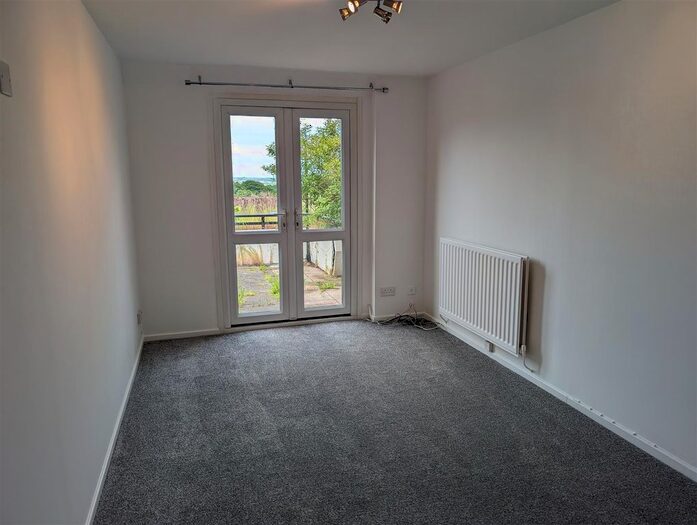 1 Bedroom Maisonette To Rent In High Trees Close, Redditch, B98