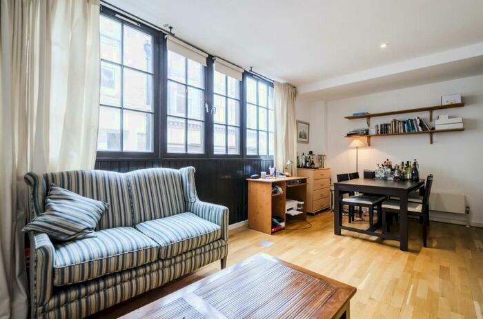 1 Bedroom Apartment To Rent In Ludgate Square City Of London, EC4M