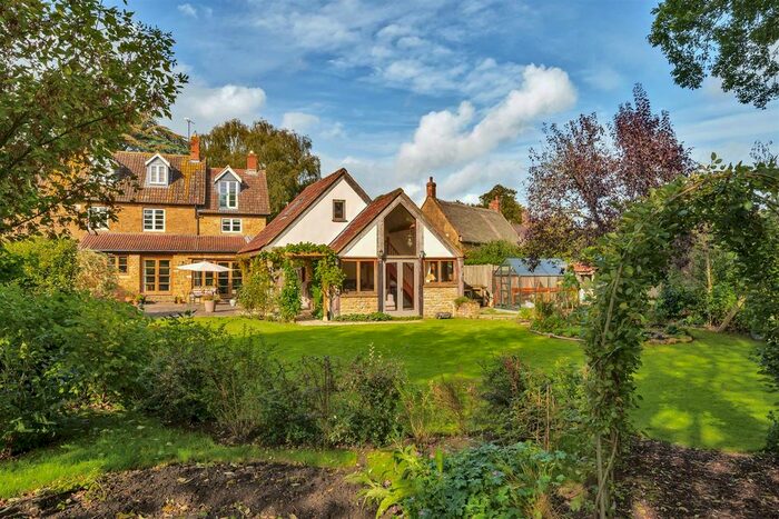 4 Bedroom End Of Terrace House For Sale In Little Street, Norton Sub Hamdon, Stoke-Sub-Hamdon, TA14