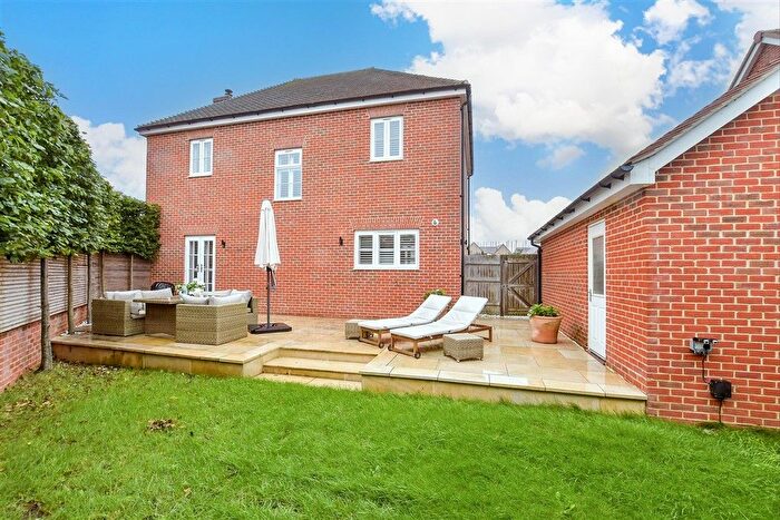 4 Bedroom Detached House For Sale In Merlin Avenue, Whitfield, Dover, Kent, CT16