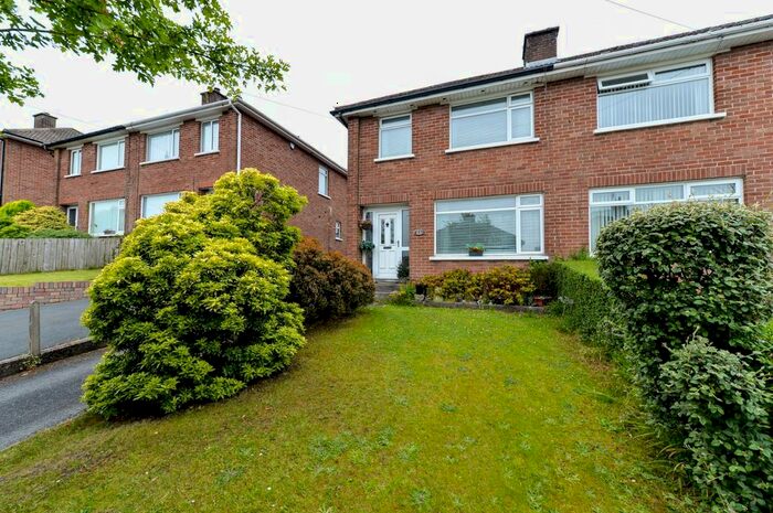 3 Bedroom Semi-Detached House For Sale In Wanstead Park, Dundonald, Belfast, BT16