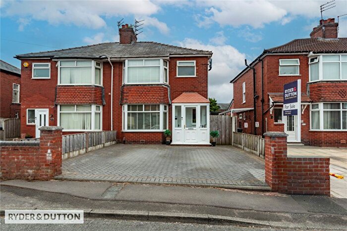 3 Bedroom Semi-Detached House For Sale In Sedgley Avenue, Buersil, Rochdale, Greater Manchester, OL16