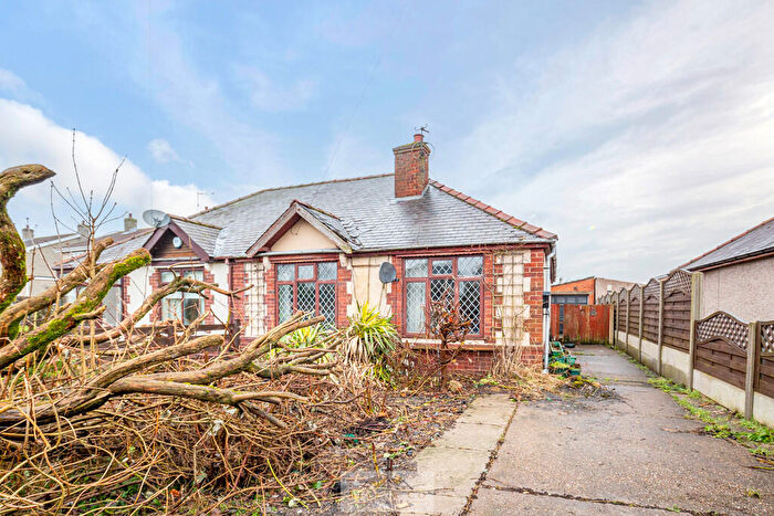 2 Bedroom Semi-Detached Bungalow For Sale In Clowne Road, Barlborough, S43